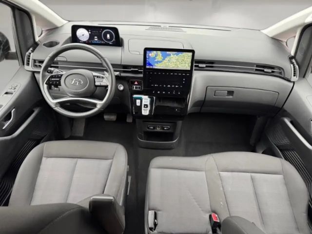 Hyundai Staria Trend