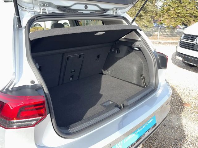 Volkswagen Golf DSG Style