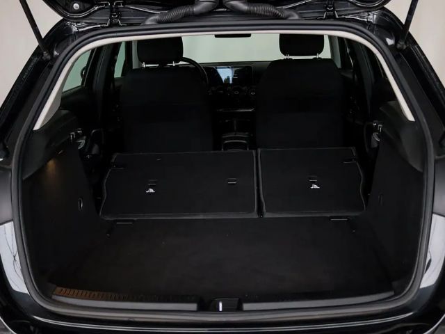 Mercedes-Benz A 180 / NAVI / RÜCKFAHRKAMERA / SITZHEIZUNG