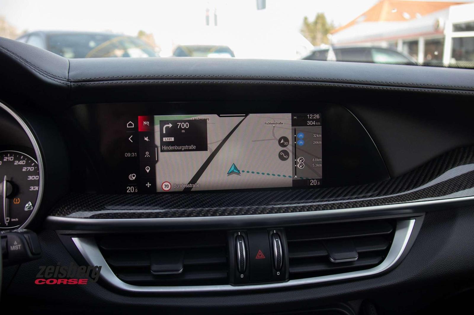 Alfa Romeo Stelvio AT8 Q4 Quadrifoglio Verde