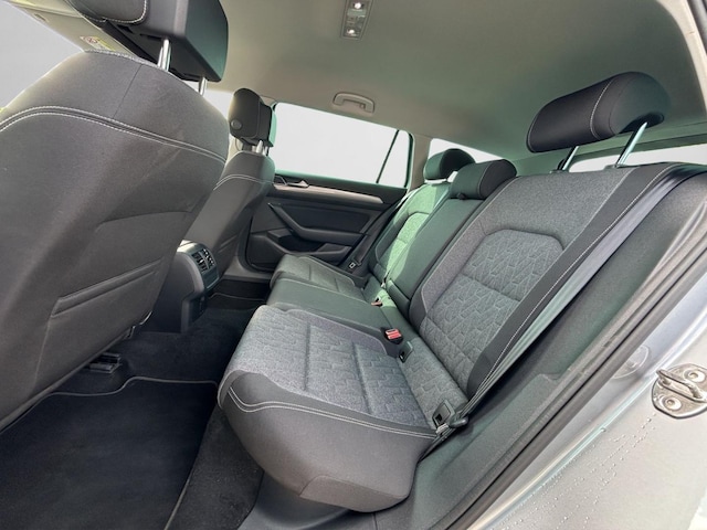 Volkswagen Passat 1.5 TSI Business DSG Variant