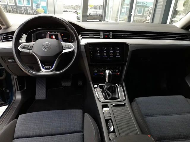 Volkswagen Passat DSG GTE Variant