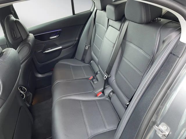 Mercedes-Benz C 180 AVANTGARDE Sedan