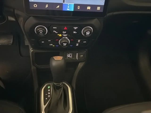 Jeep Renegade Summit