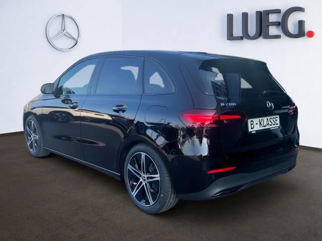 Mercedes-Benz B 200 Progressive Sedan