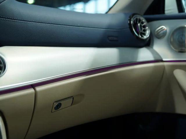 Mercedes-Benz E 200 4MATIC AMG Line Coupé