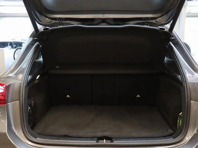 Mercedes-Benz GLA 180 Progressive