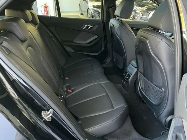 BMW 120 120d Sedan xDrive