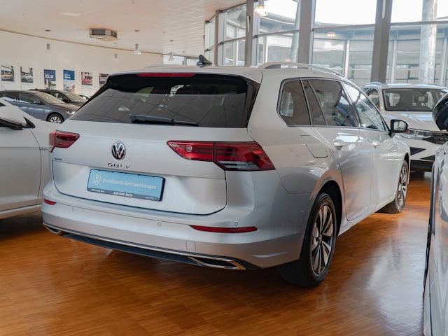 Volkswagen Golf 1.0 TSI Move Variant