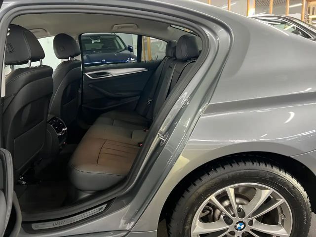 BMW 520 520d Business Line Sedan xDrive