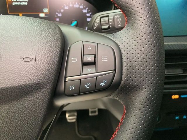 Ford Focus EcoBoost ST Line