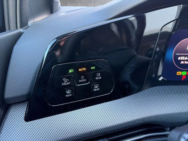 Volkswagen Golf DSG Sport