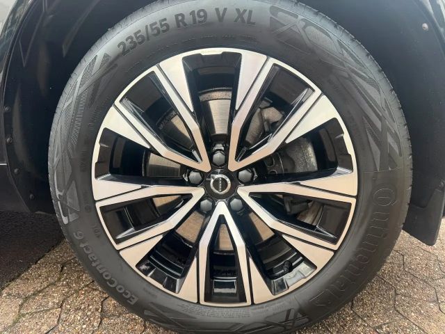 Volvo XC60 AWD Dark Plus