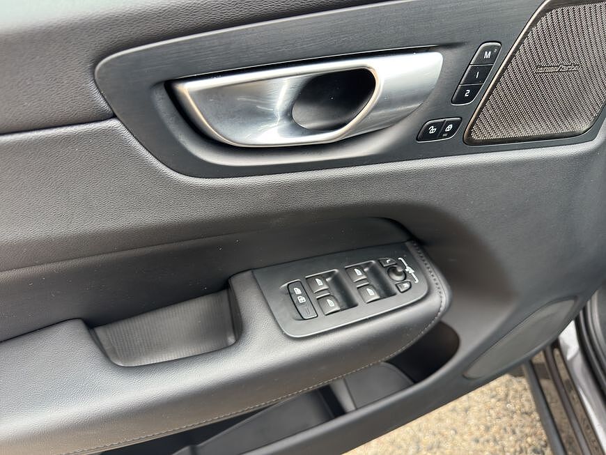 Volvo XC60 Dark Plus