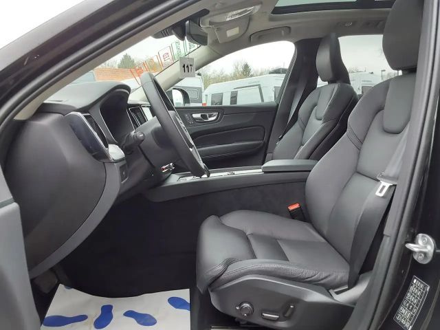 Volvo XC60 Dark Plus