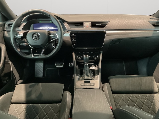 Skoda Superb 2.0 TDI Combi Sportline