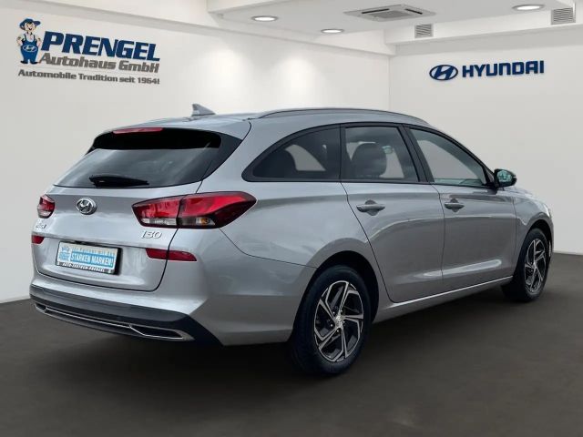 Hyundai i30 CW 1.0T-GDi Edt.30 SHZ/Kamera/Klima/App/DAB+