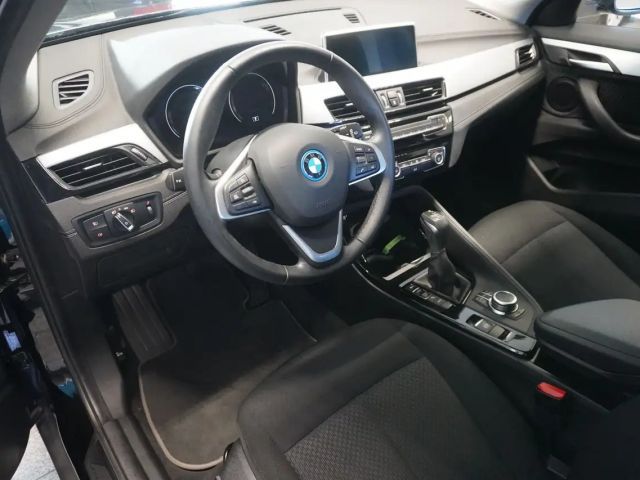 BMW X2 xDrive25e