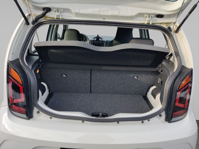 Volkswagen up! Move Move up!