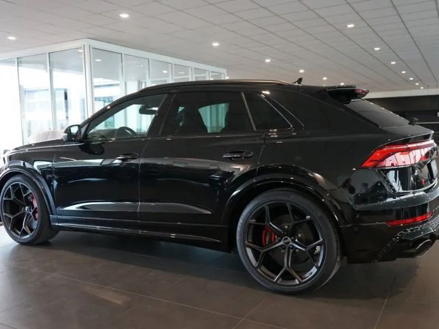 Audi RS Q8 Performance