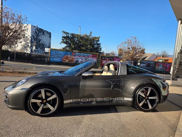 Porsche 992 4 Cabrio S Targa