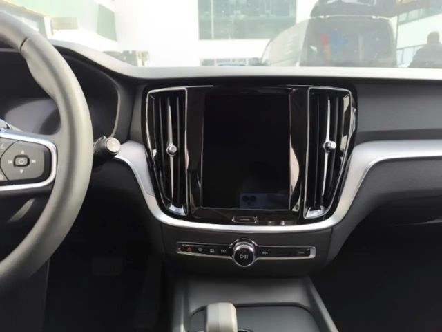 Volvo V60 Core