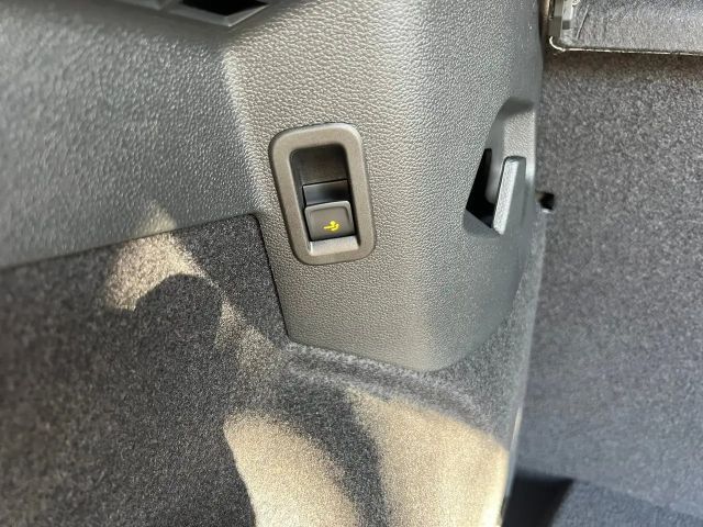 Volkswagen Golf DSG Sport