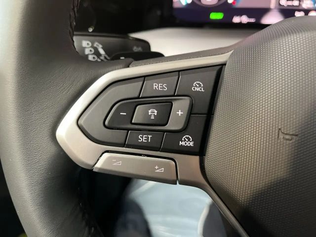 Volkswagen Golf 1.5 eTSI DSG