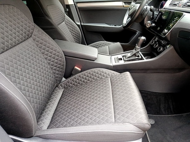 Skoda Superb 2.0 TDI Ambition Combi