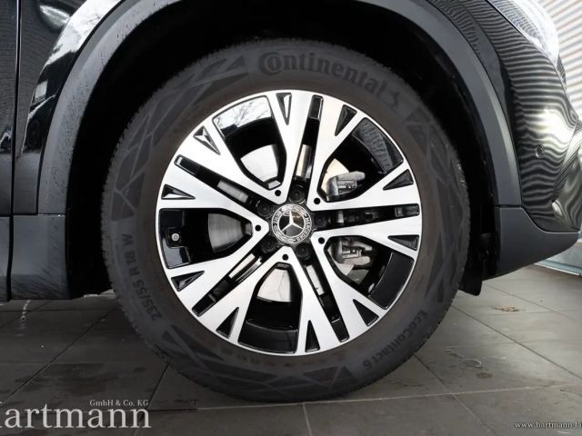 Mercedes-Benz GLA 180 Progressive