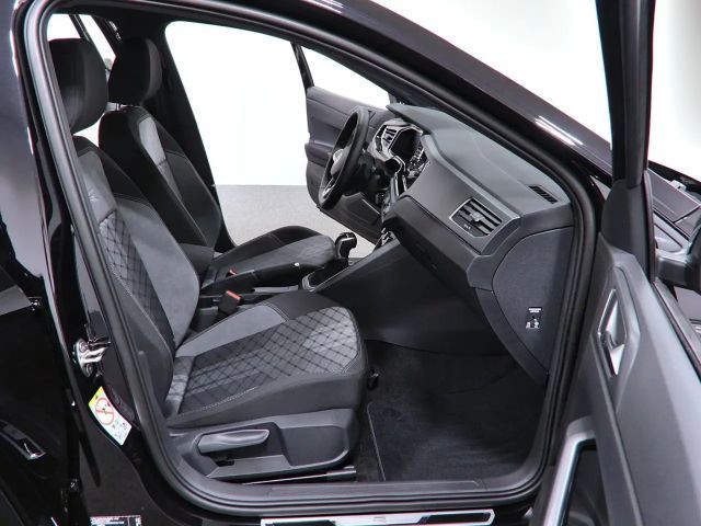 Volkswagen Polo 1.0 TSI DSG R-Line