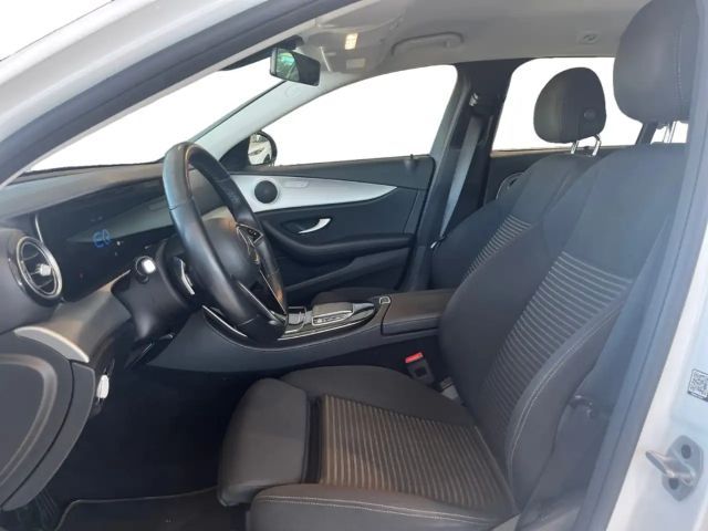 Mercedes-Benz E 300 E 300 e Estate