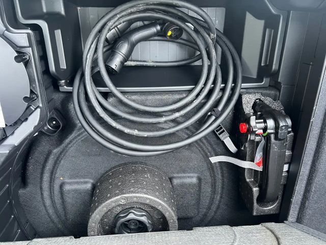 Audi Q8 e-tron 55 Business Quattro