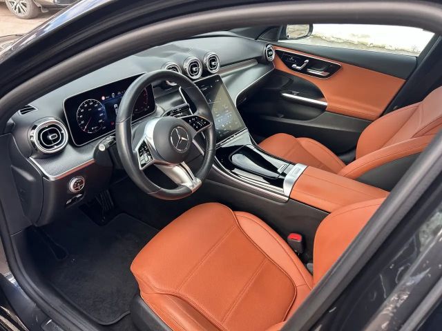 Mercedes-Benz C 200 C 200 d Sedan