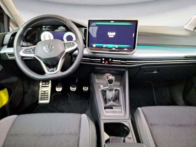 Volkswagen Golf 1.5 TSI Life Variant