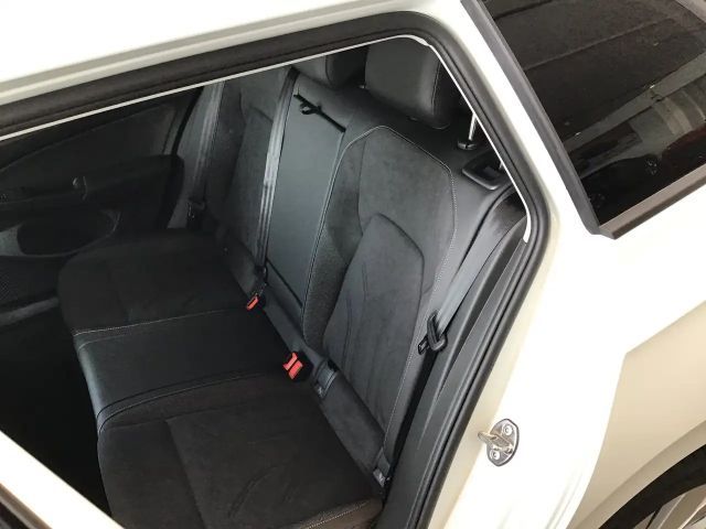 Volkswagen Golf Business Variant