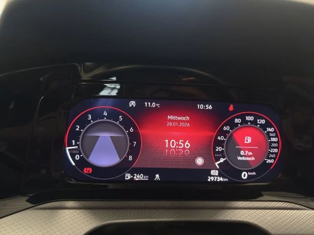 Volkswagen Golf 1.5 TSI Golf VIII IQ.Drive