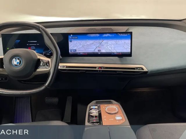 BMW iX xDrive50