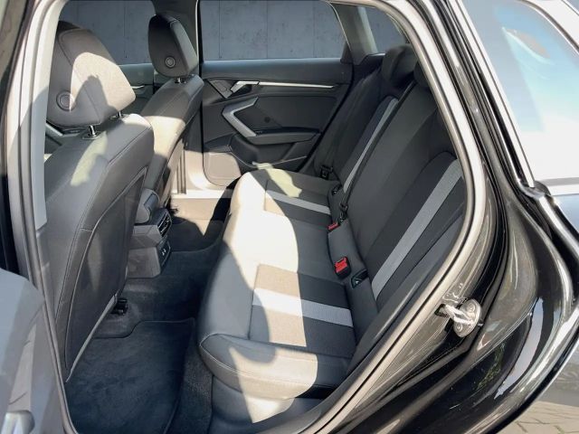 Audi A3 30 TFSI Sedan