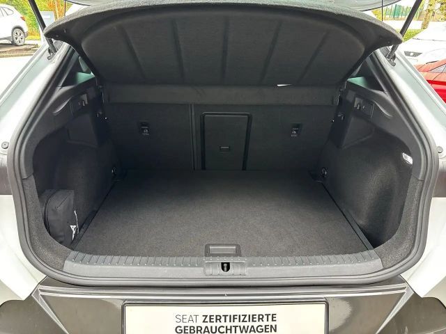 Cupra Formentor mit Fahrschulumbau