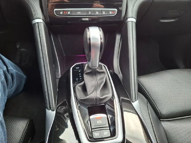 Renault Koleos Initiale Paris