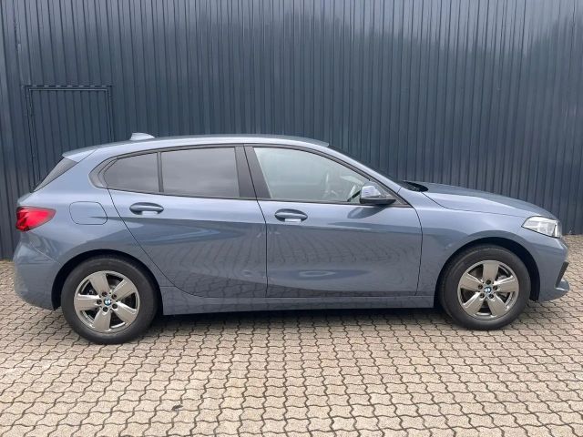 BMW 116 116i 5-deurs Sedan