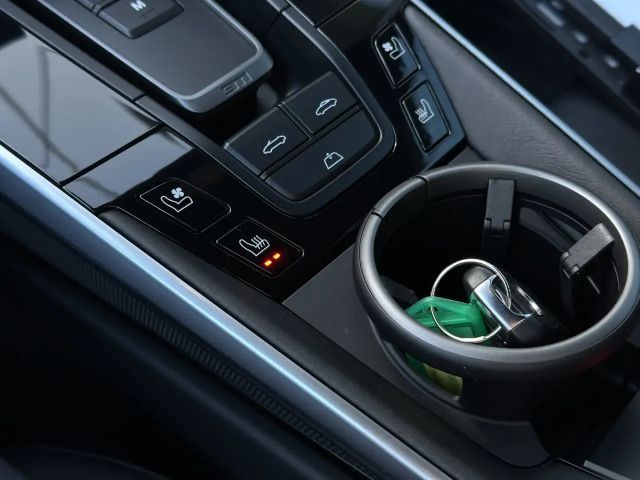 Porsche 992 4S Cabrio Carrera