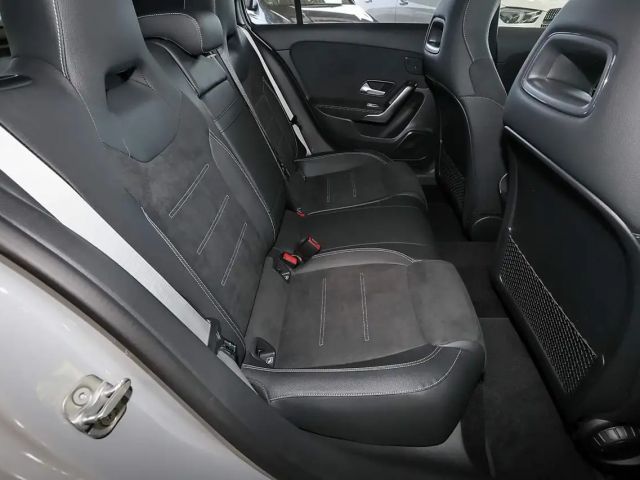 Mercedes-Benz A 200 AMG Line