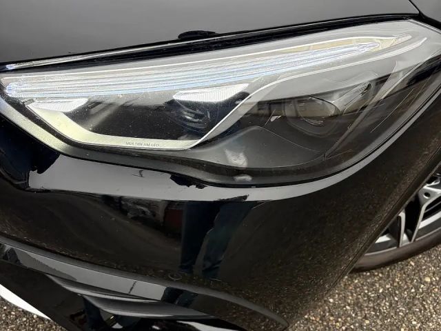 Mercedes-Benz GLA 200 AMG Line GLA 200 d