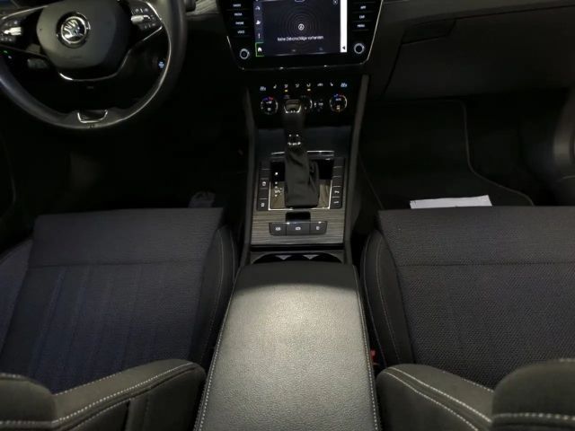 Skoda Superb 2.0 TDI Combi Style Style