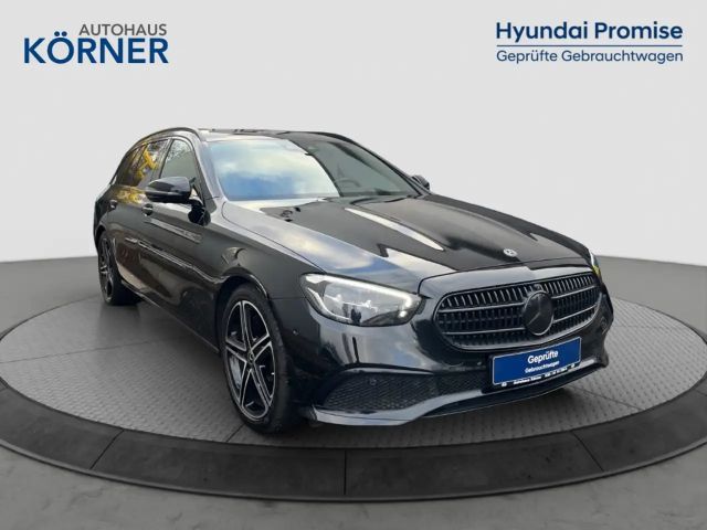 Mercedes-Benz E 200 AVANTGARDE Estate