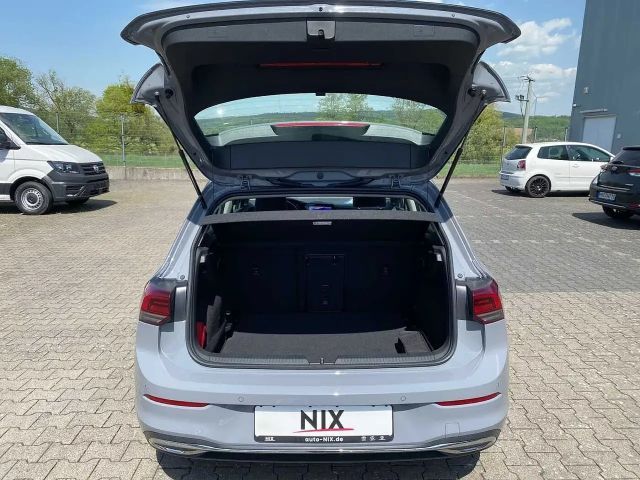 Volkswagen Golf 2.0 TDI Golf VIII Style