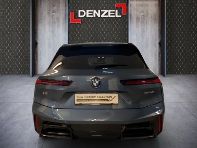 BMW iX xDrive45