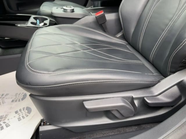 Ford Mustang Mach-E Ext.Ran+LED+Kamera+Navi+iACC+LM